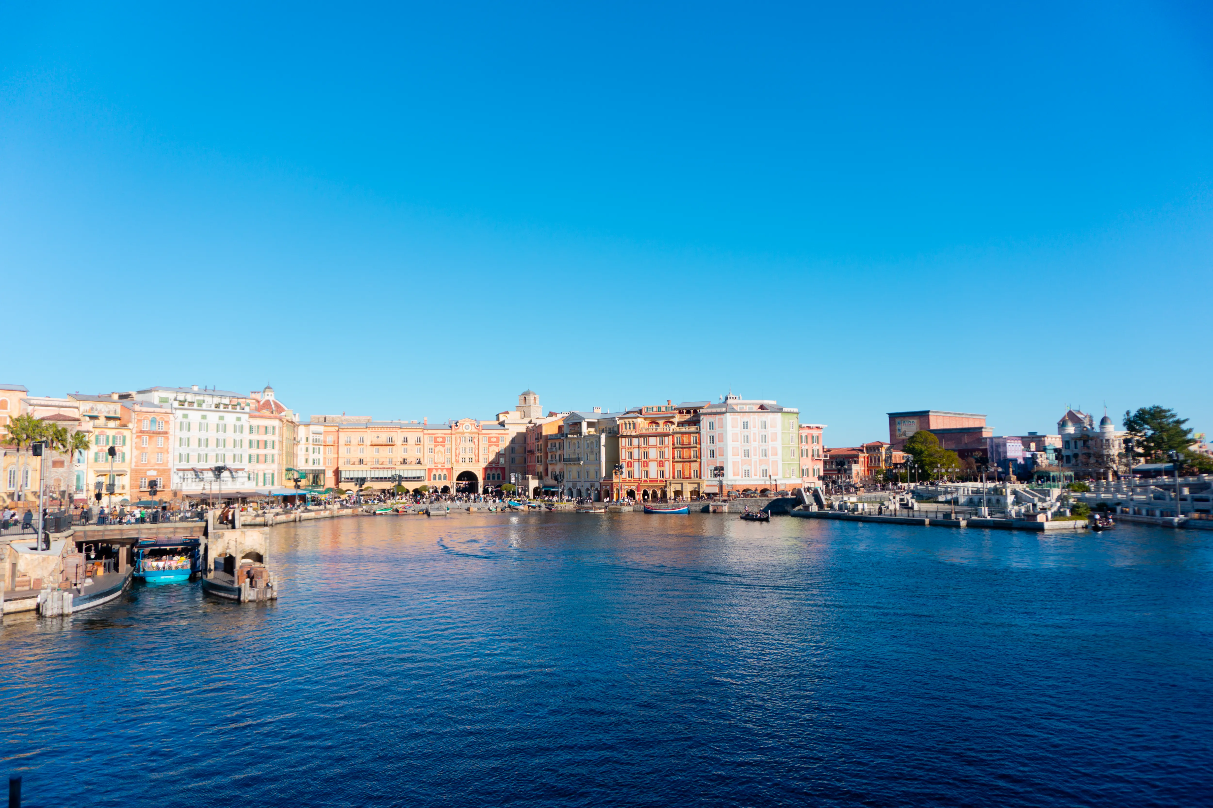 メディテレーニアンハーバーのモーダルボタン